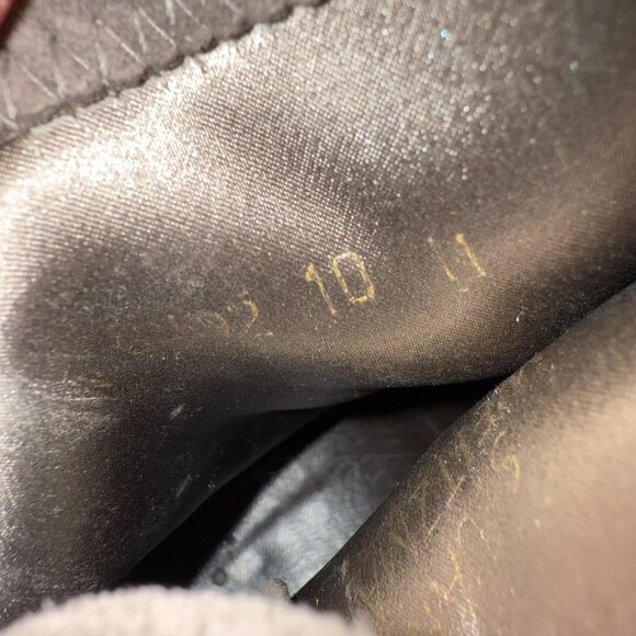 Stuart Weitzman Gray Microsuede Stretch Ankle Tie Heeled Booties Size 10 - Picture 9 of 10